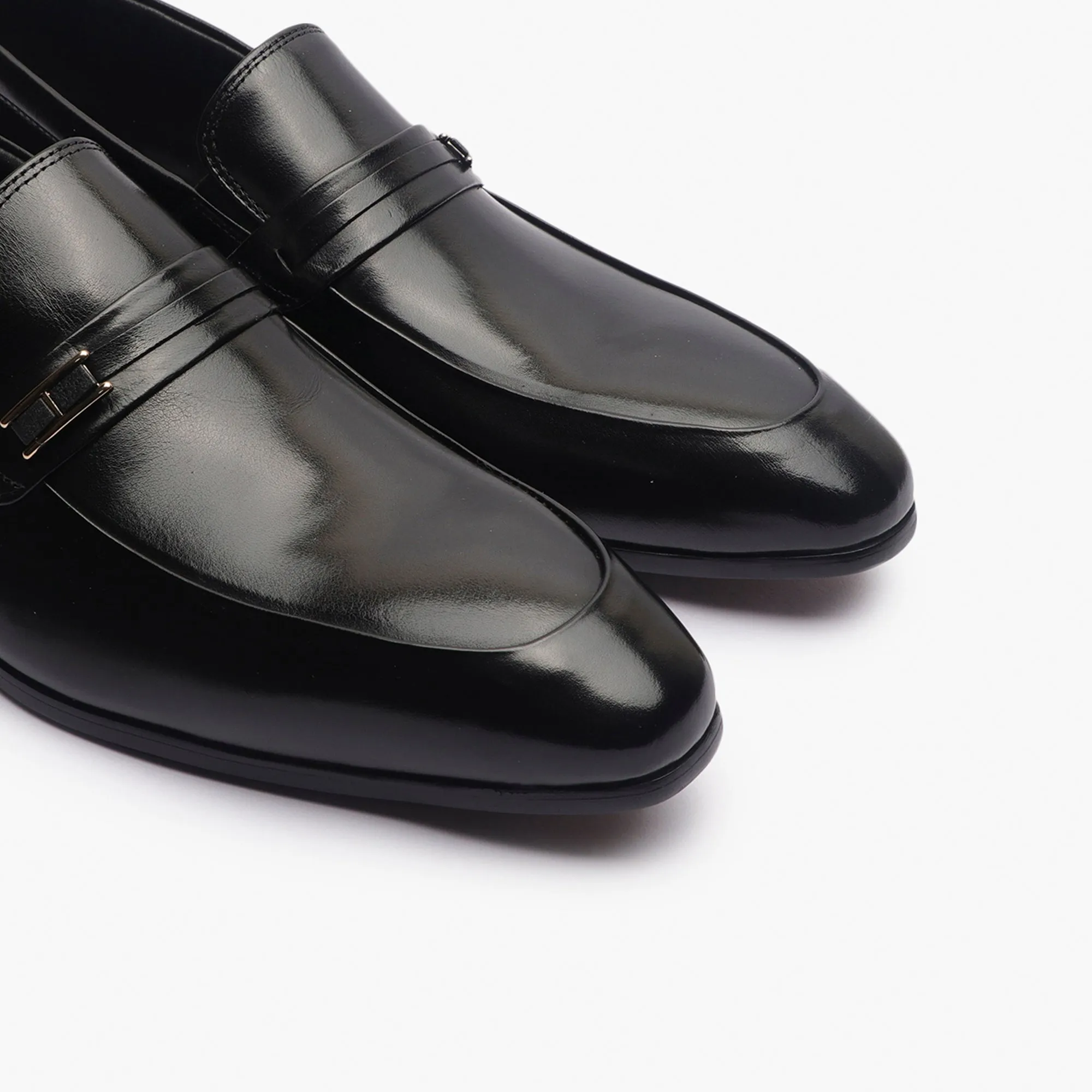 Classic Side Buckle Moccasin