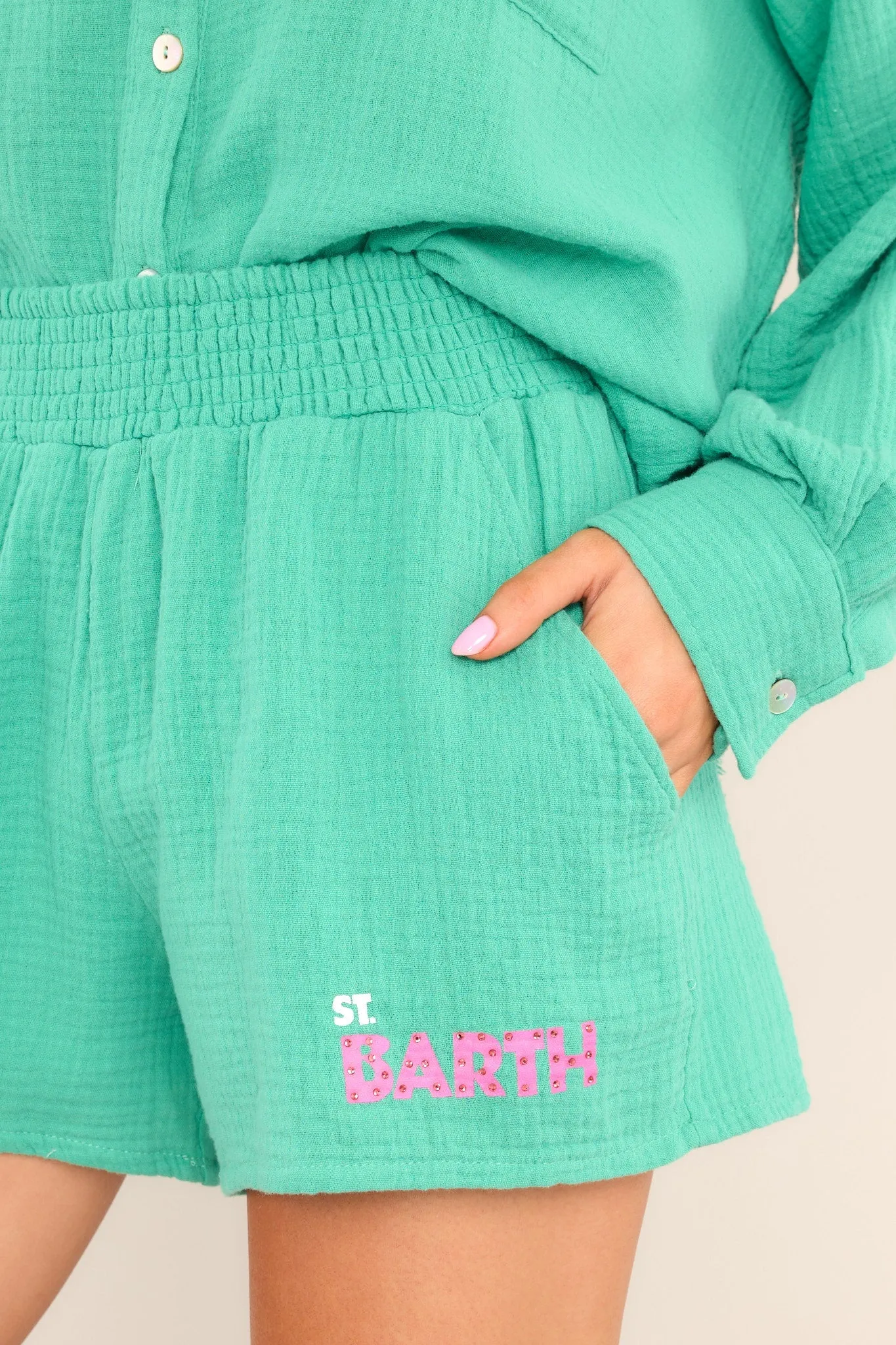 On The Coast Kelly Green Gauze Shorts