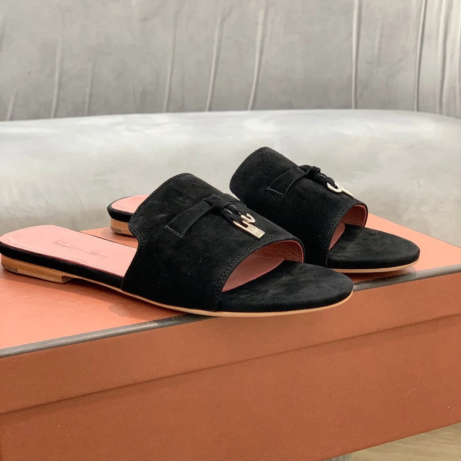 Summer Charms Sandals in Black Suede Pink Lambskin