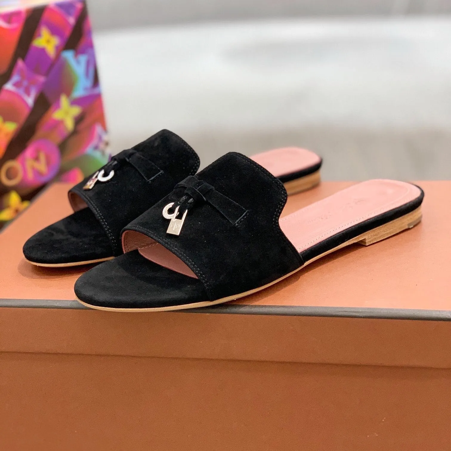Summer Charms Sandals in Black Suede Pink Lambskin