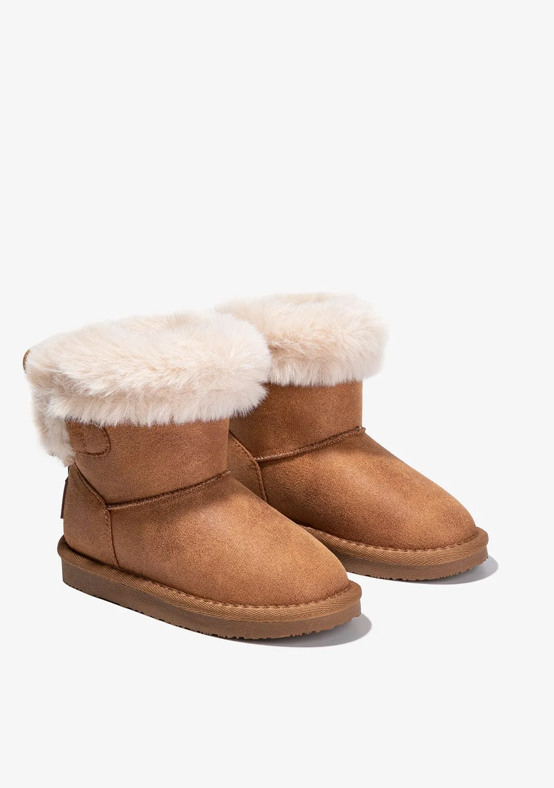 Tan Beads Fur Australian Boots B&W