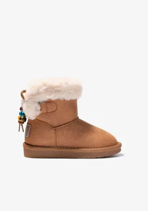 Tan Beads Fur Australian Boots B&W