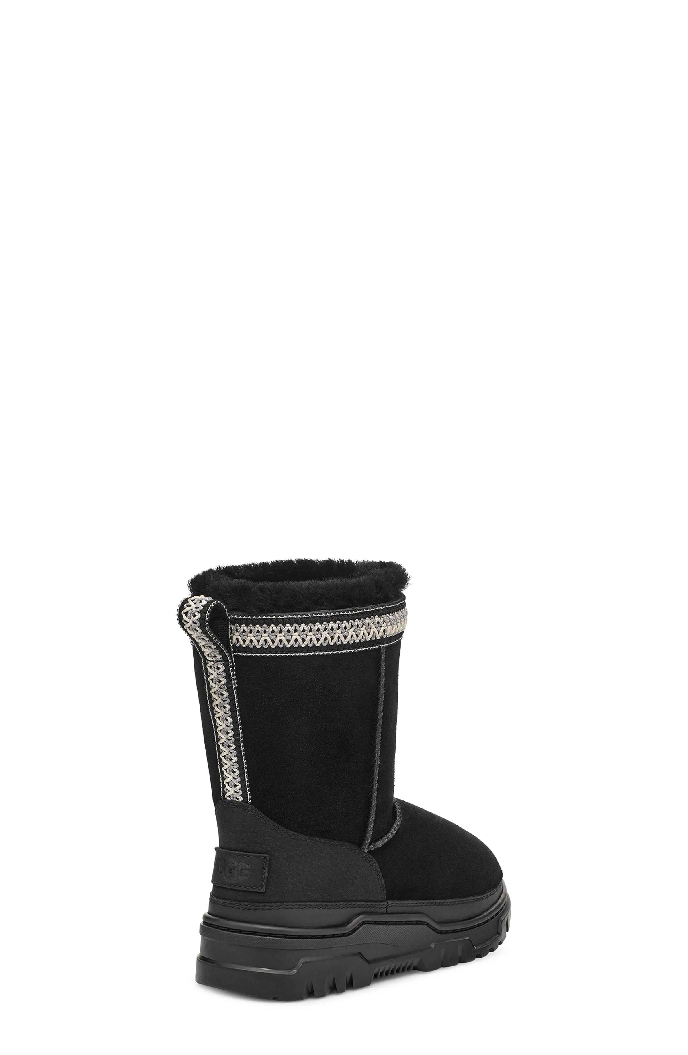 UGG Classic Short Trailgazer Kids Boots