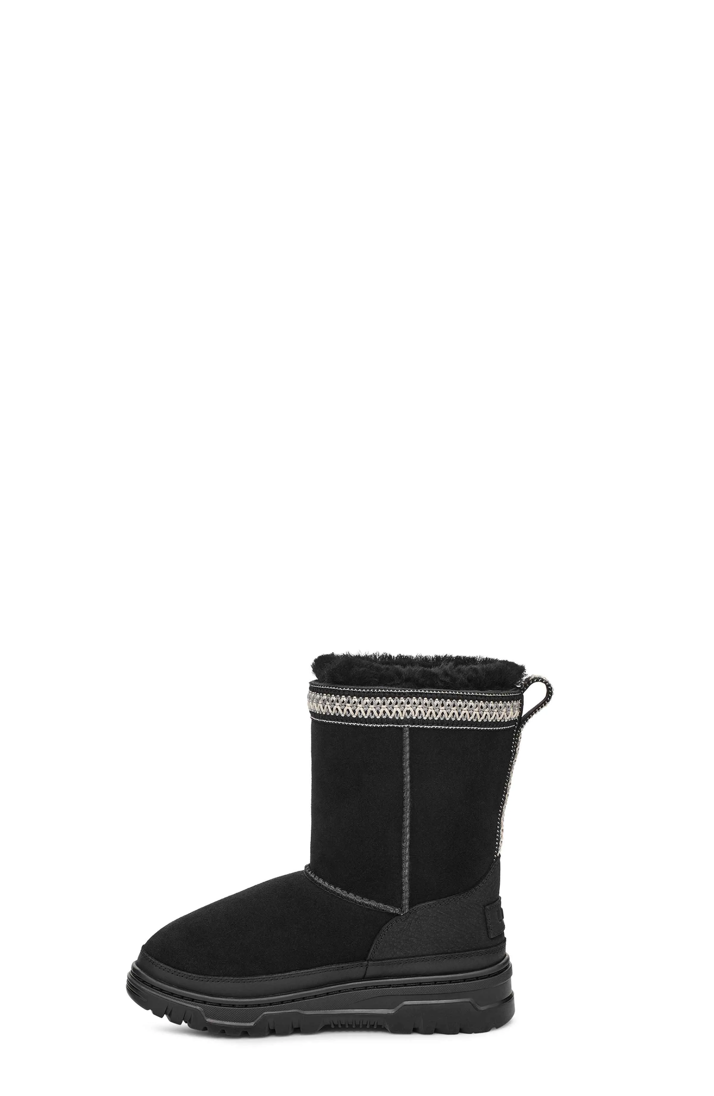 UGG Classic Short Trailgazer Kids Boots